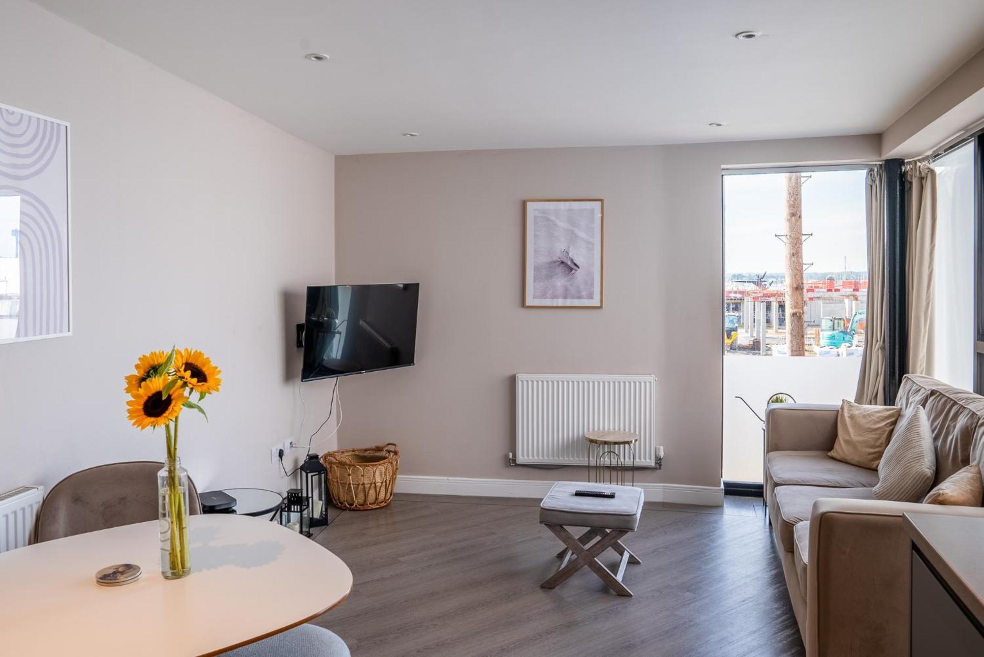 Beautiful Two Bedroom Harbour Side Apartment Poole Exterior photo